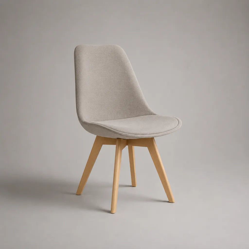 Sedia imbottita in poliestere beige con piedi in faggio massiccio, dorso curvo, 48 × 55 × 84 cm